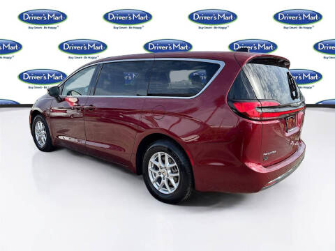 2023 Chrysler Pacifica Touring L