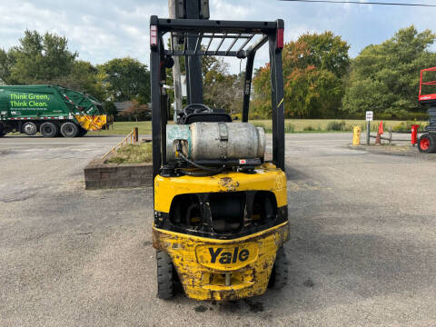 2015 Yale GLP030