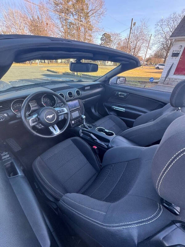 2015 Ford Mustang V6