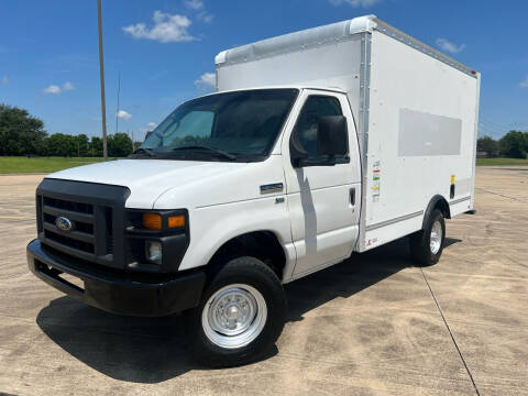 2015 Ford E-Series for sale at AUTO DIRECT Bellaire in Houston TX