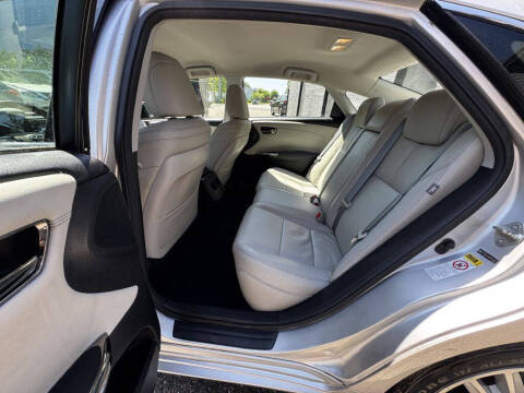 2013 Toyota Avalon XLE