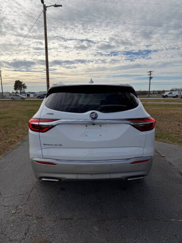 2020 Buick Enclave Essence