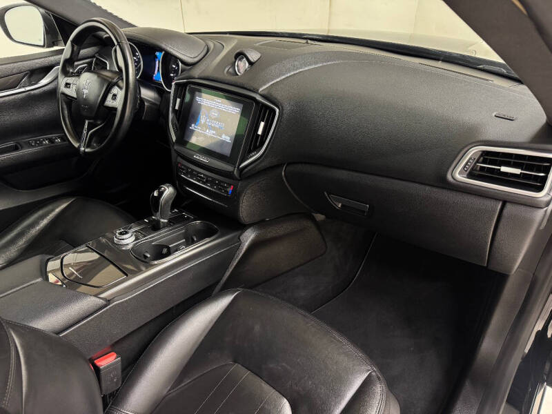 2017 Maserati Ghibli