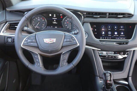 2020 Cadillac XT5 Premium Luxury