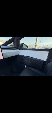 2024 Tesla Cybertruck