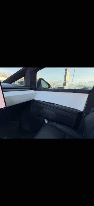 2024 Tesla Cybertruck