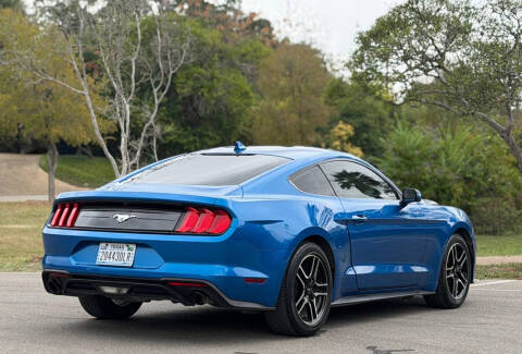 2021 Ford Mustang EcoBoost