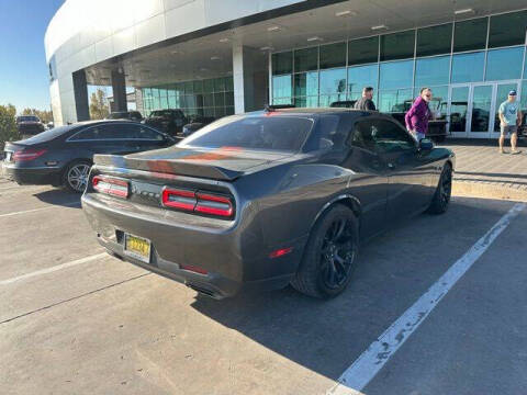 2018 Dodge Challenger 392 HEMI Scat Pack Shaker
