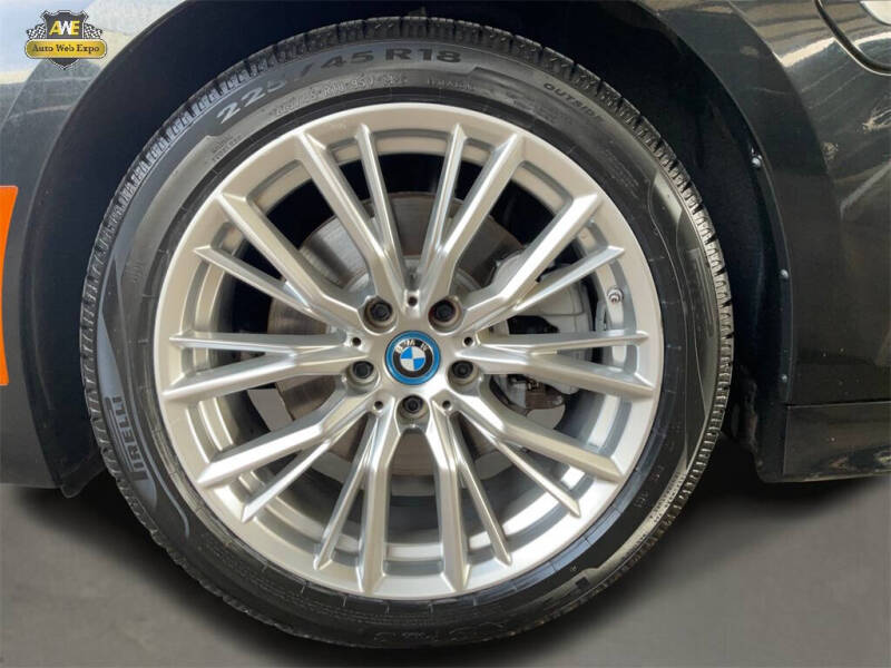 2023 BMW 3 Series 330e