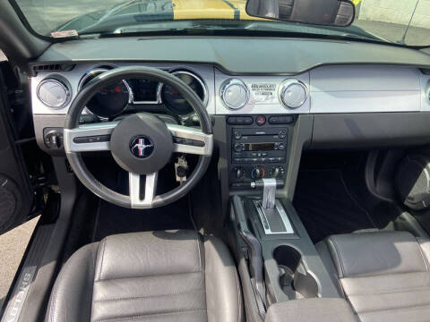 2007 Ford Mustang GT Deluxe