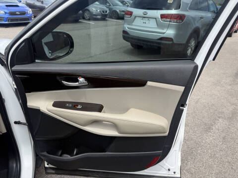 2019 Kia Sorento LX