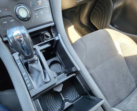 2017 Ford Taurus SEL