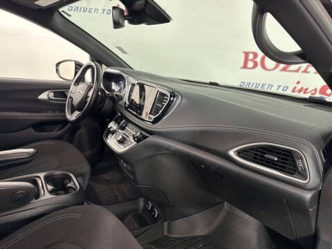 2021 Chrysler Pacifica Touring