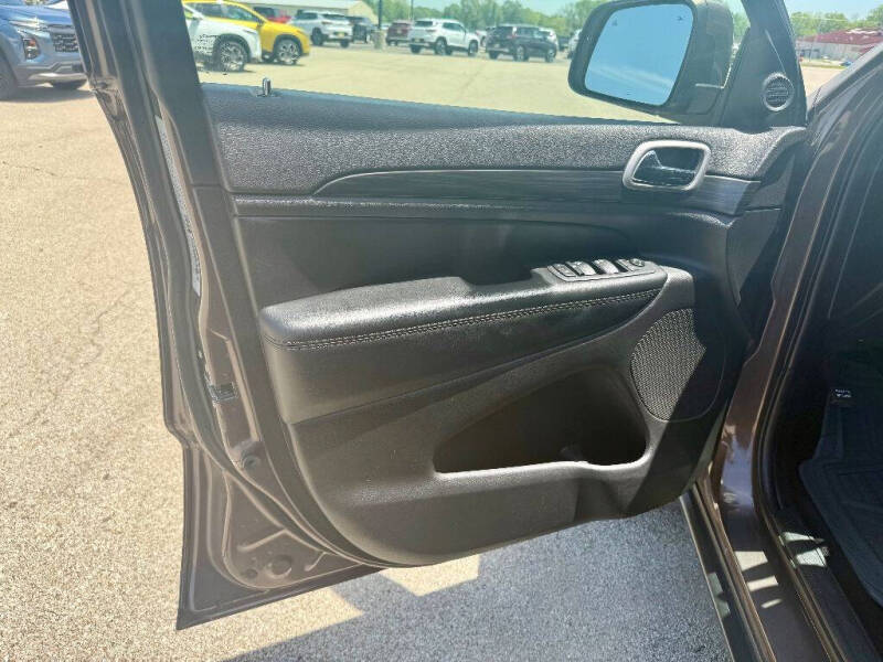 2020 Jeep Grand Cherokee Laredo E