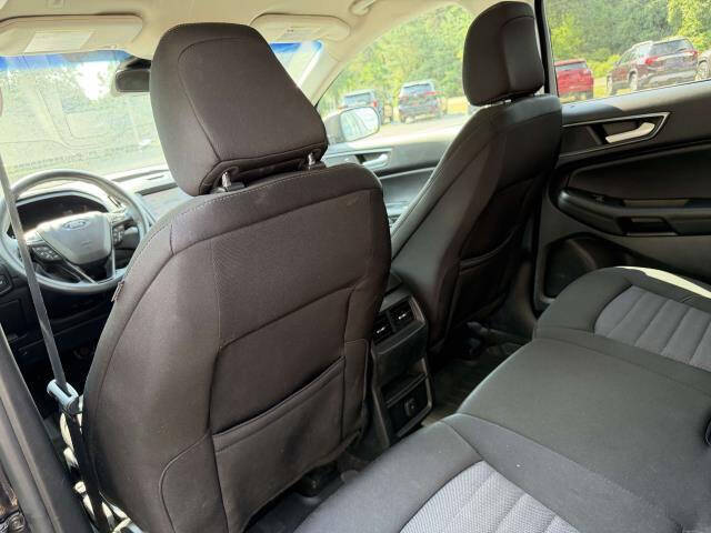 2020 Ford Edge SE