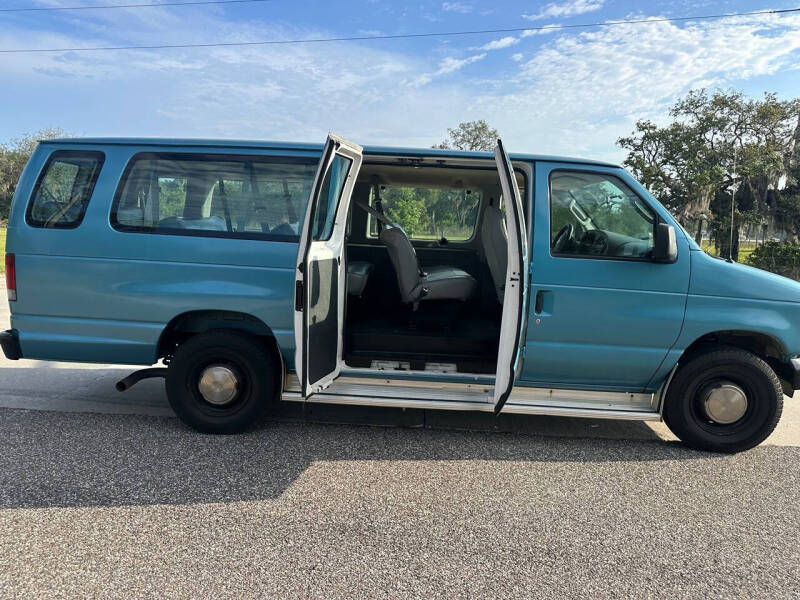 2003 Ford E-Series E-350 SD XL