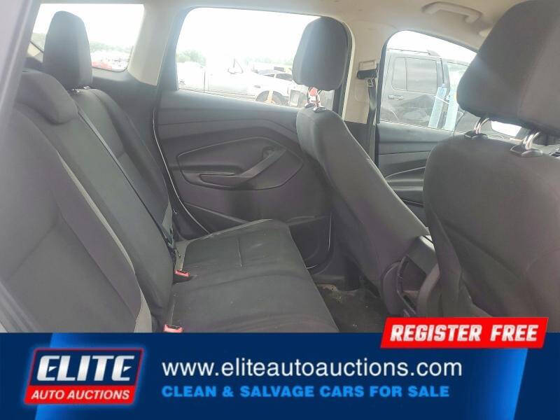 2016 Ford Escape S