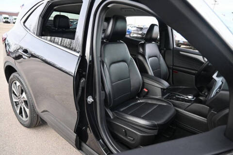 2023 Ford Escape Platinum