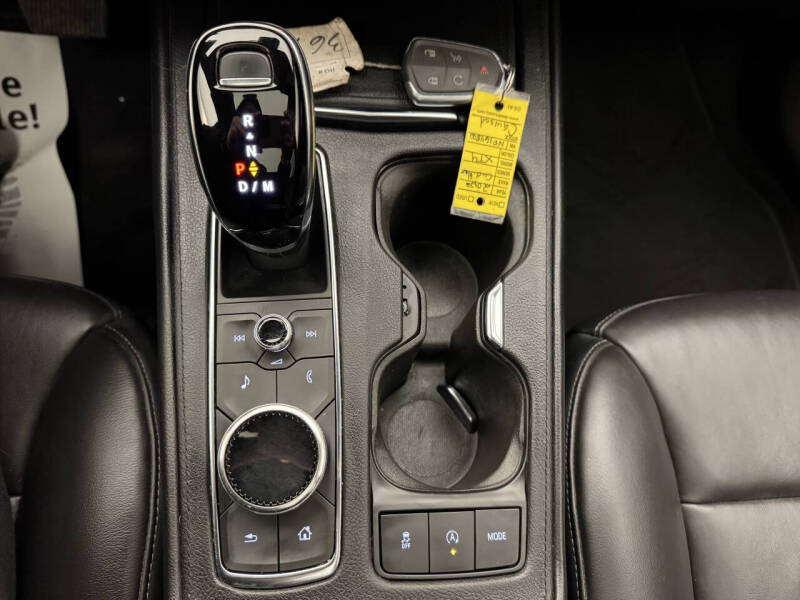 2022 Cadillac XT4 Premium Luxury