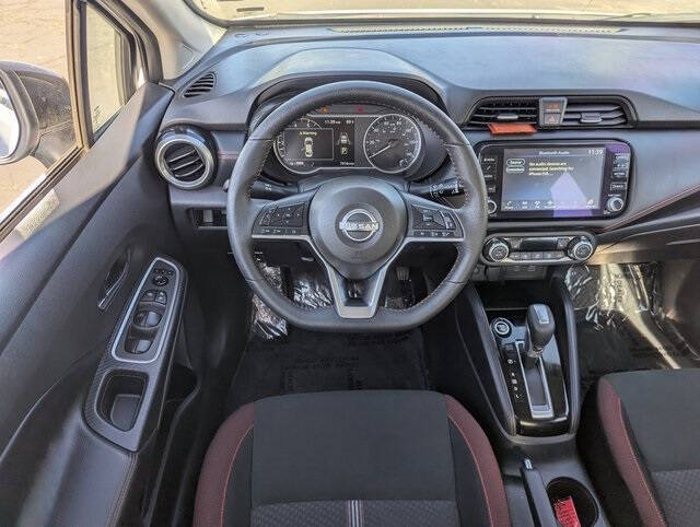 2025 Nissan Versa SR