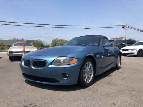 2003 BMW Z4 for sale at Queen City Auto House LLC in West Chester OH