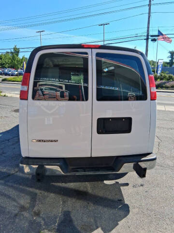 2018 Chevrolet Express 2500