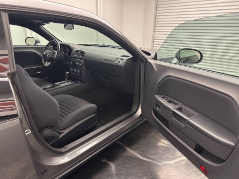 2012 Dodge Challenger SXT