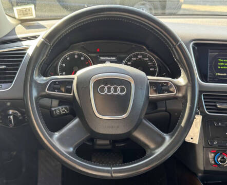2011 Audi Q5 2.0T quattro Premium Plus