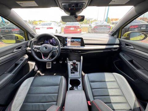 2022 Volkswagen Golf GTI Autobahn