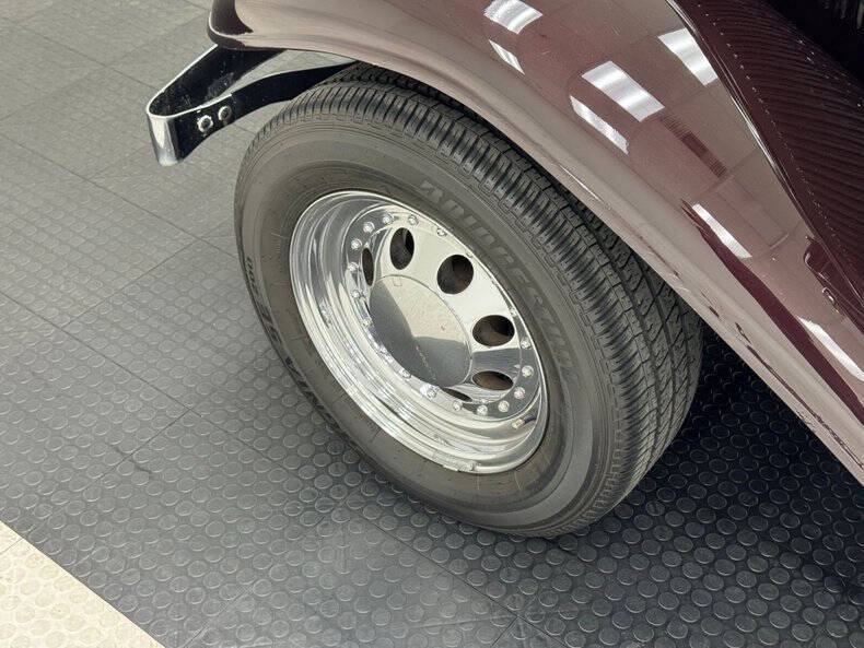 1932 Plymouth Deluxe