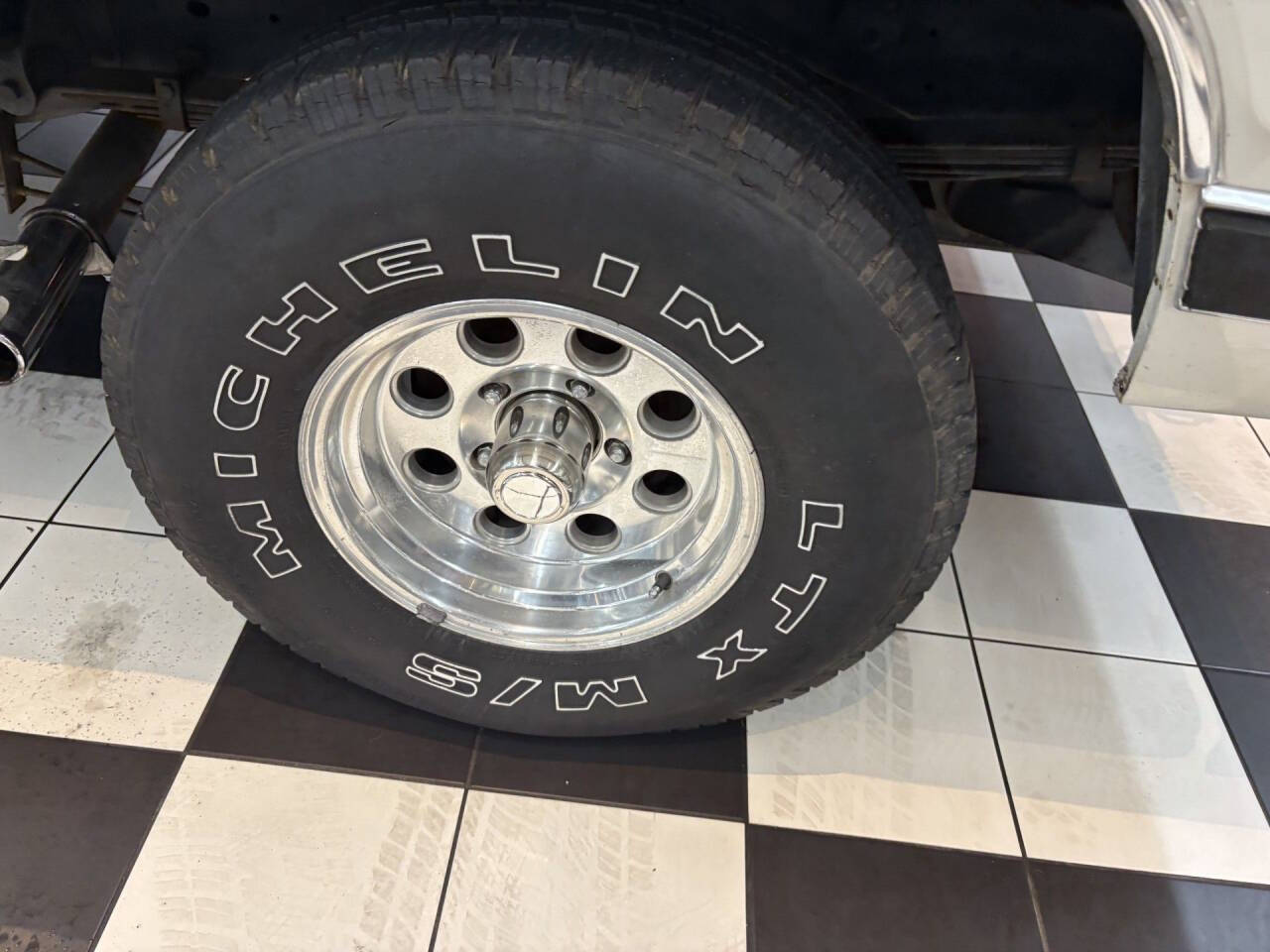 1985 Dodge Ramcharger 36