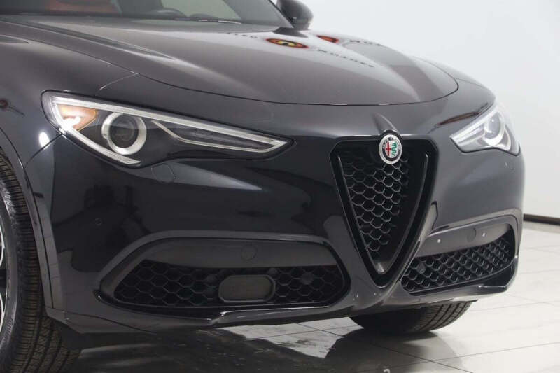 2023 Alfa Romeo Stelvio Veloce