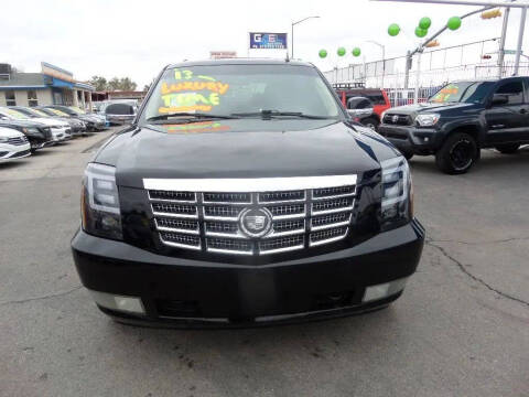 2013 Cadillac Escalade Luxury