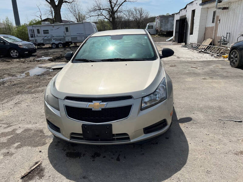 2013 Chevrolet Cruze LS Auto