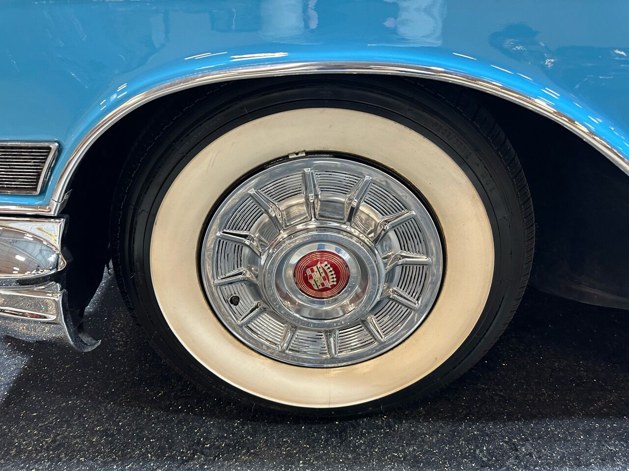 1957 Cadillac Coupe DeVille 36