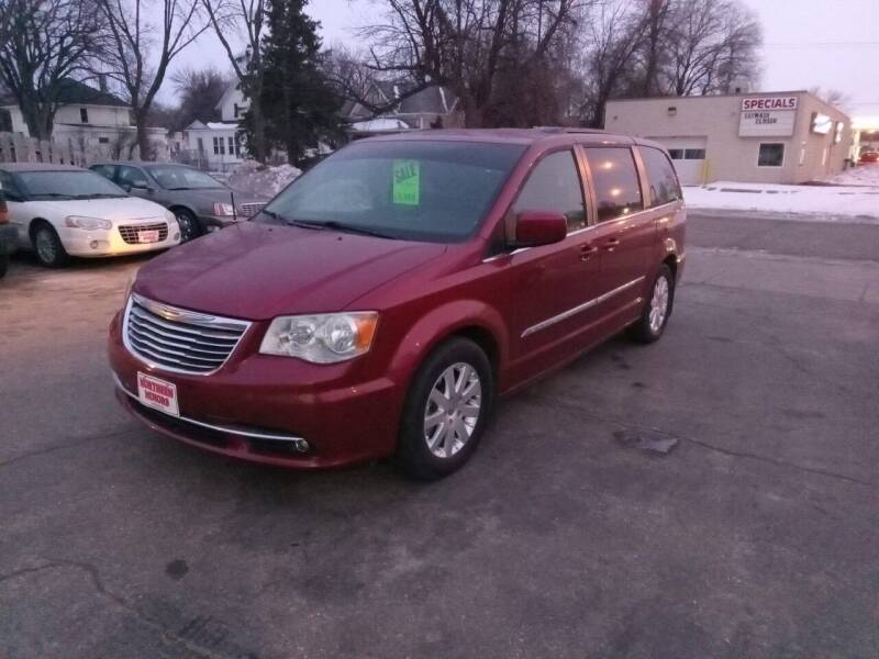 2013 Chrysler Town and Country for sale at NORTHERN MOTORS INC in Grand Forks ND