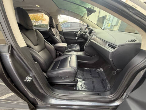 2017 Tesla Model X 75D