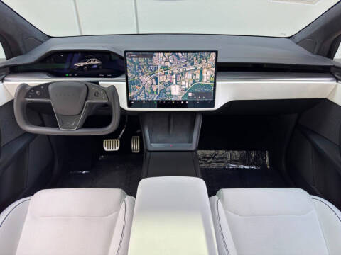 2025 Tesla Model X Plaid