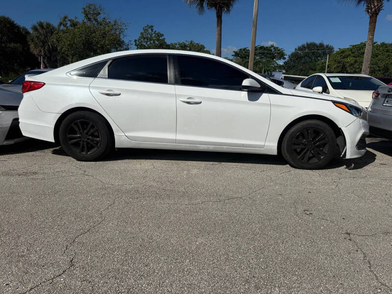 2017 Hyundai Sonata SE