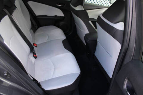 2016 Toyota Prius Three