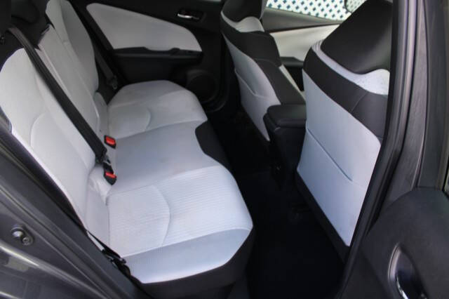 2016 Toyota Prius Three