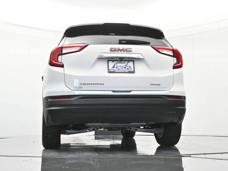 2024 GMC Terrain SLE