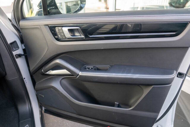 2022 Porsche Cayenne Turbo