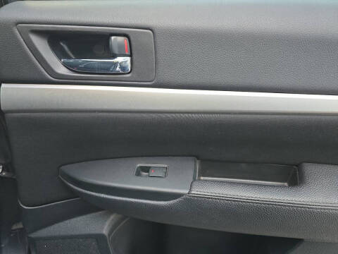 2012 Subaru Outback 2.5i Premium