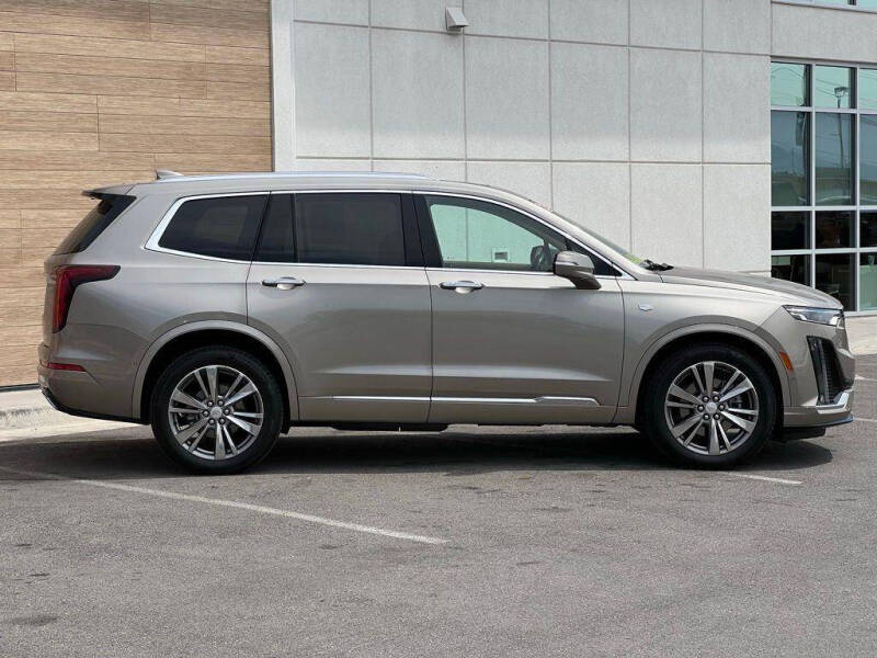 2022 Cadillac XT6 Premium Luxury