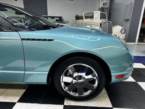 2002 Ford Thunderbird Deluxe