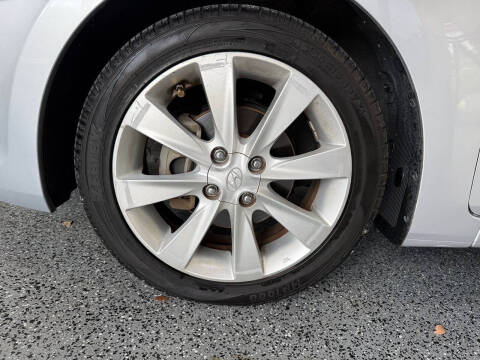 2012 Hyundai Accent GLS