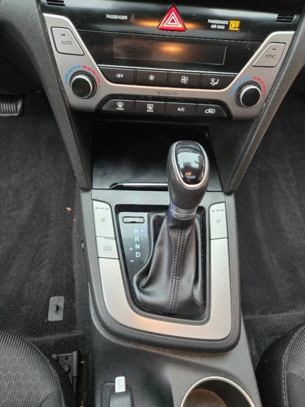 2018 Hyundai Elantra Value Edition