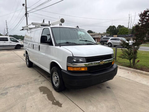 2025 Chevrolet Express 2500