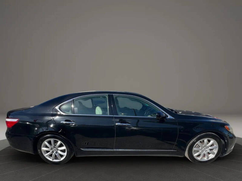 2007 Lexus LS 460
